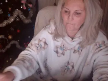 DivineBlond  live sex cam