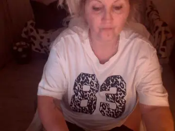 DivineBlond  live sex cam