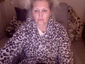 DivineBlond  live sex cam