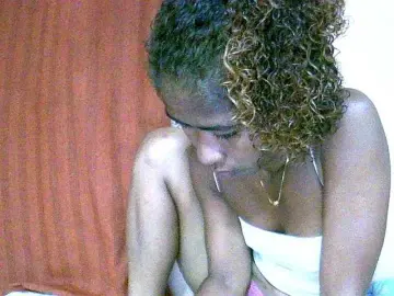 DonnelaQuin  live sex cam