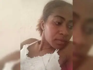 DonnelaQuin  live sex cam