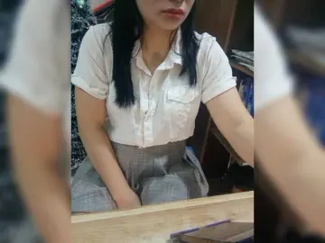 Dream-ari  live sex cam