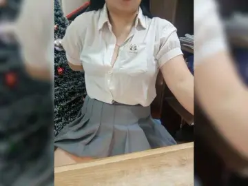 Dream-ari  live sex cam