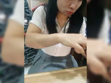 Dream-ari  live sex cam