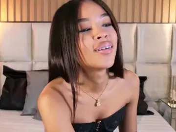 FranchezkaBloom  live sex cam