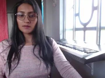 Leah-666  live sex cam