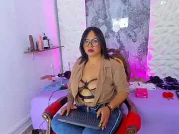 Luciana-  live sex cam