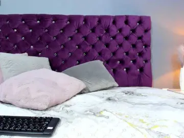 MauraGray  live sex cam