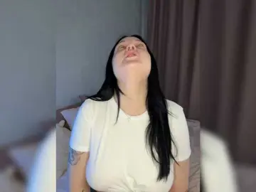 Melissa-Baby  live sex cam