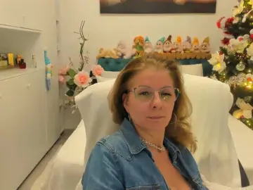 SalomeJade  live sex cam