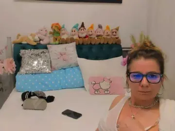 SalomeJade  live sex cam