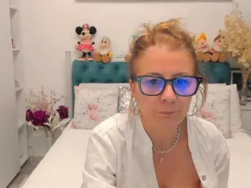 SalomeJade  live sex cam
