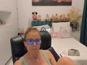 SalomeJade  live sex cam