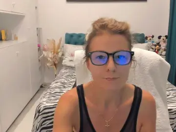 SalomeJade  live sex cam