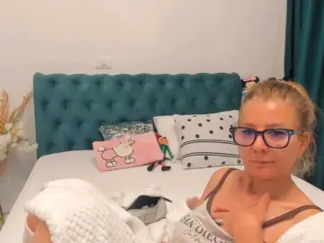 SalomeJade  live sex cam