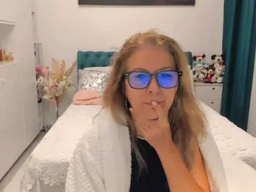 SalomeJade  live sex cam