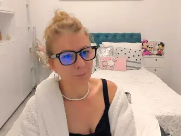 SalomeJade  live sex cam