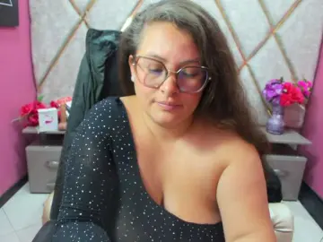 SaraThonson  live sex cam