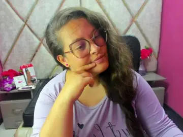 SaraThonson  live sex cam