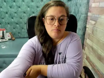 SaraThonson  live sex cam