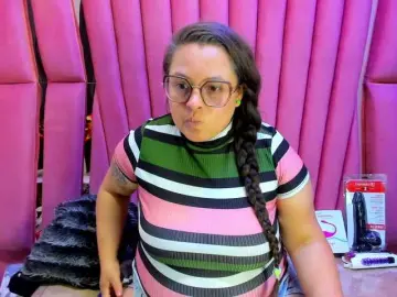 SaraThonson  live sex cam