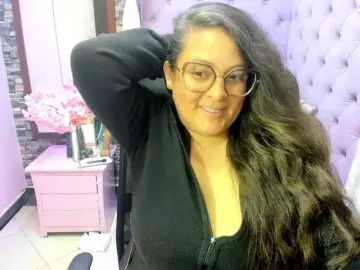 SaraThonson  live sex cam