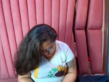 SaraThonson  live sex cam