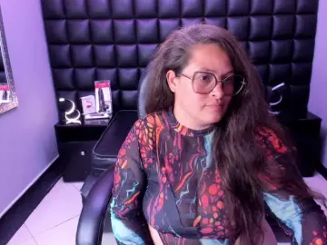 SaraThonson  live sex cam