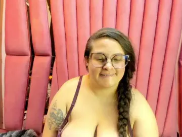 SaraThonson  live sex cam
