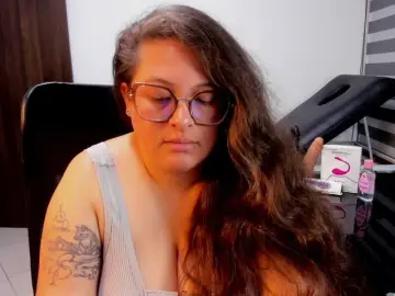 SaraThonson  live sex cam