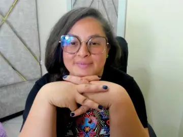 SaraThonson  live sex cam