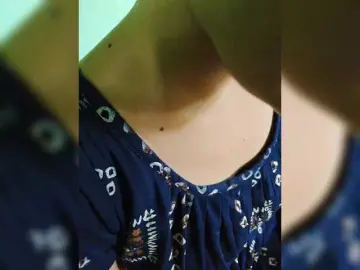 YourAadhya  live sex cam