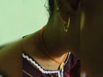YourAadhya  live sex cam