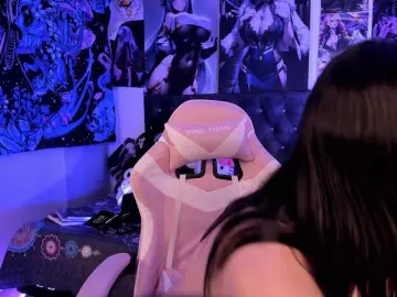 LanaKyutt  live sex cam