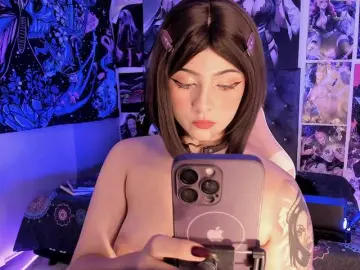 LanaKyutt  live sex cam