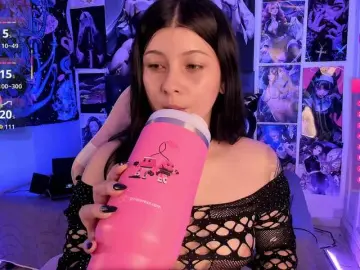 LanaKyutt  live sex cam