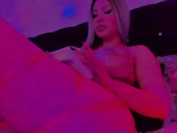 SashaGold1999  live sex cam