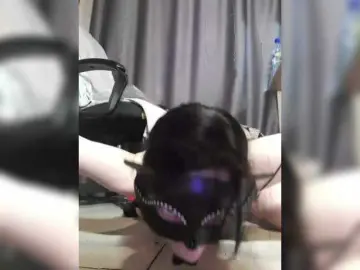 Sskylove1  live sex cam