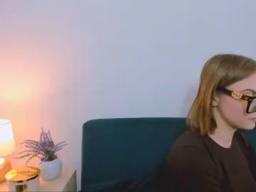 StormiCherry  live sex cam