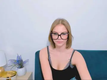 StormiCherry  live sex cam