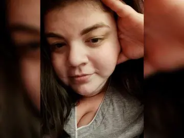 SweetAndCurvy  live sex cam