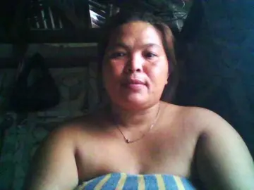 Yummypussy432  live sex cam