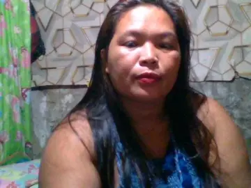 Yummypussy432  live sex cam