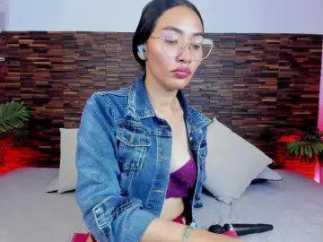 Lucyyliu  live sex cam