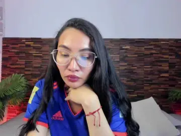 Lucyyliu  live sex cam