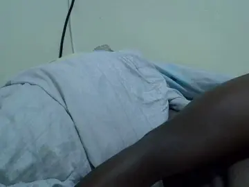 Sexysharo  live sex cam