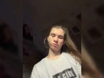 Prinsess131  live sex cam