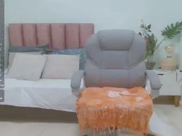 Sophia-hadid  live sex cam