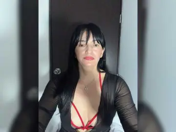 Valerysweet11  live sex cam