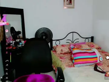 LilyBenet1  live sex cam